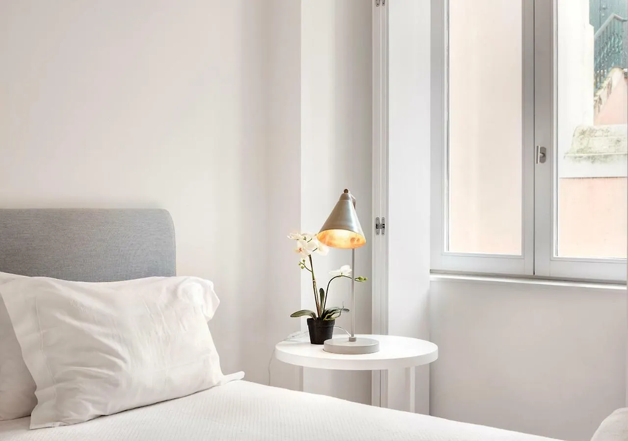 Canaan Lifestyle Apartments Lisbon Combro 77 By Get Your Stay 0*,