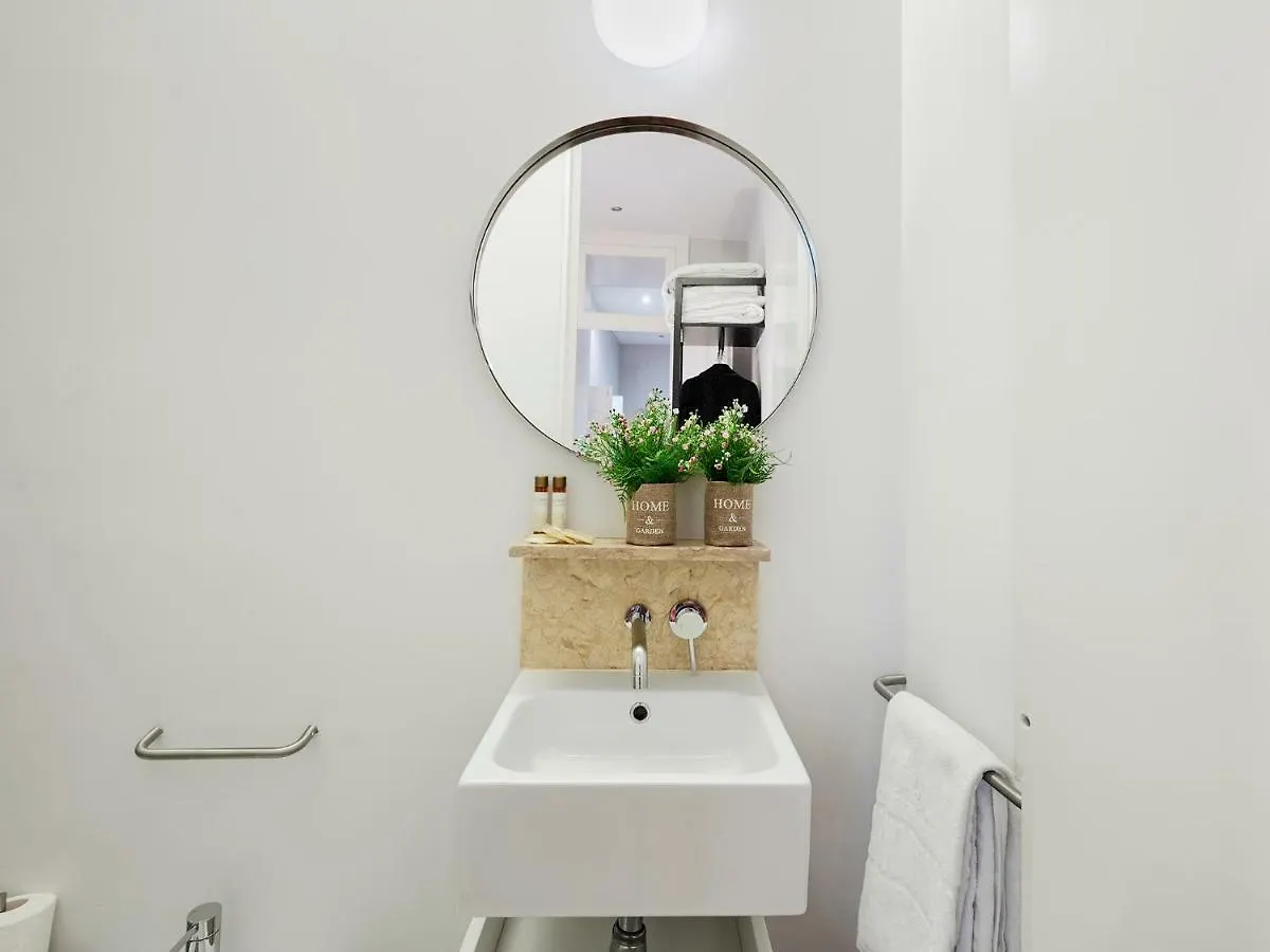 Canaan Lifestyle Apartments Lisbon Combro 77 By Get Your Stay